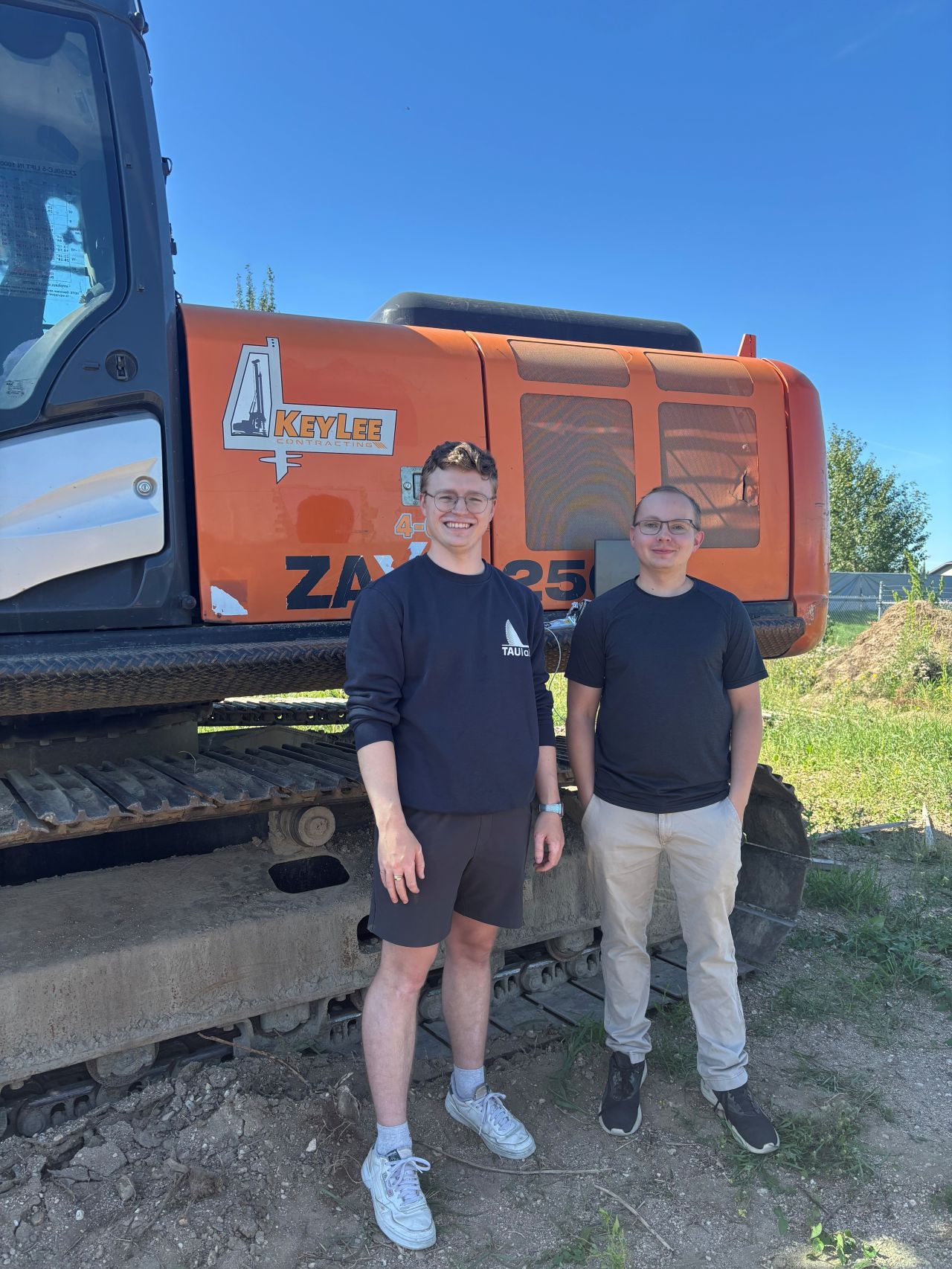 KeenSite team with KeyLee Contracting at their jobsite in Saskatchewan